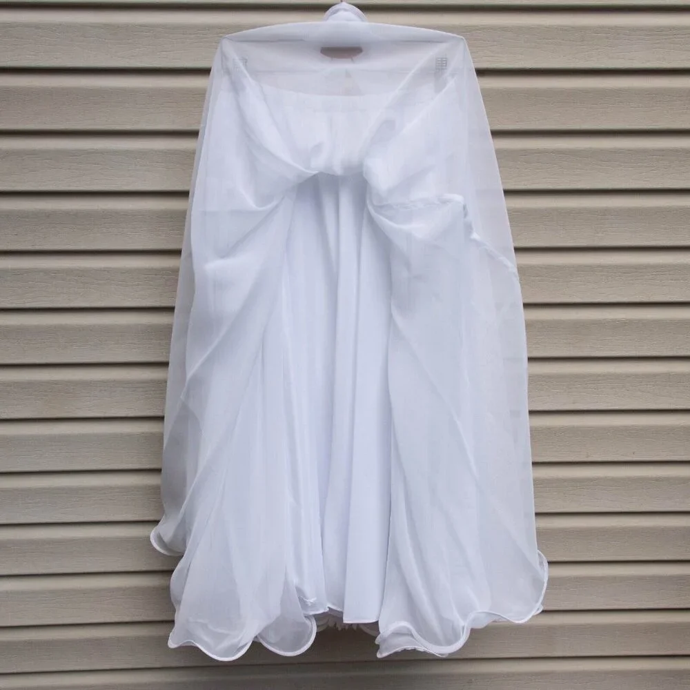 White Petticoat Underskirt Ruffled Lined Puffy & Full 33" L Quinceañera Wedding - Picture 5 of 5